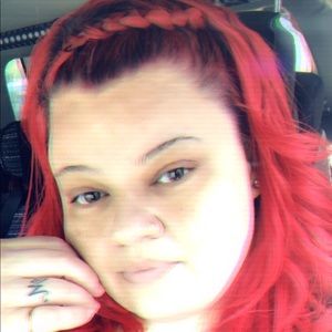 Meet your Posher, Monica